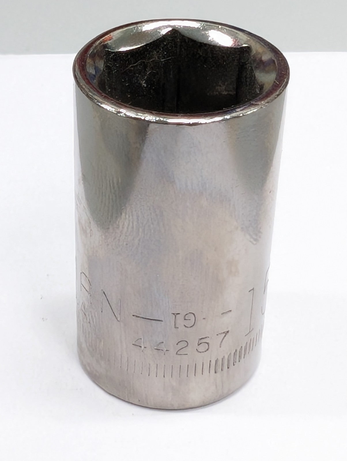 Craftsman USA Socket 17mm Metric  Shallow 12 Point 1/2" Drive 44257 G1