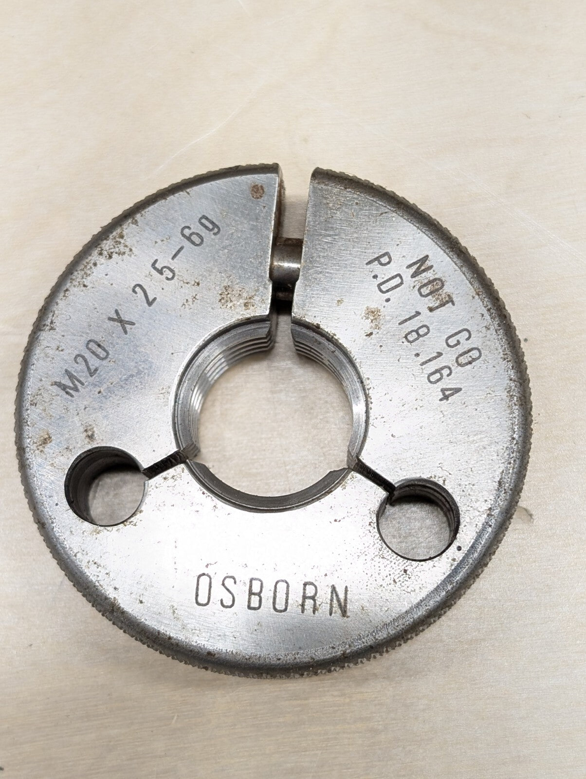 OSBORN UK DIE M20x2.5 Threading NOS M8245G3 13592 13593 60GJ45 60GJ44 A 18.164