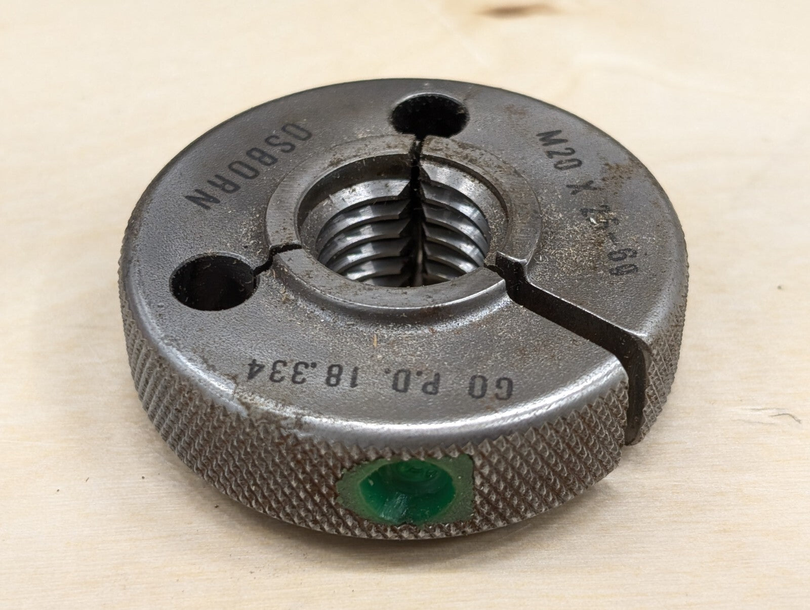 OSBORN UK DIE M20x2.5 Threading NOS M8245G3 18.334 13592 13593 60GJ45 60GJ44 B