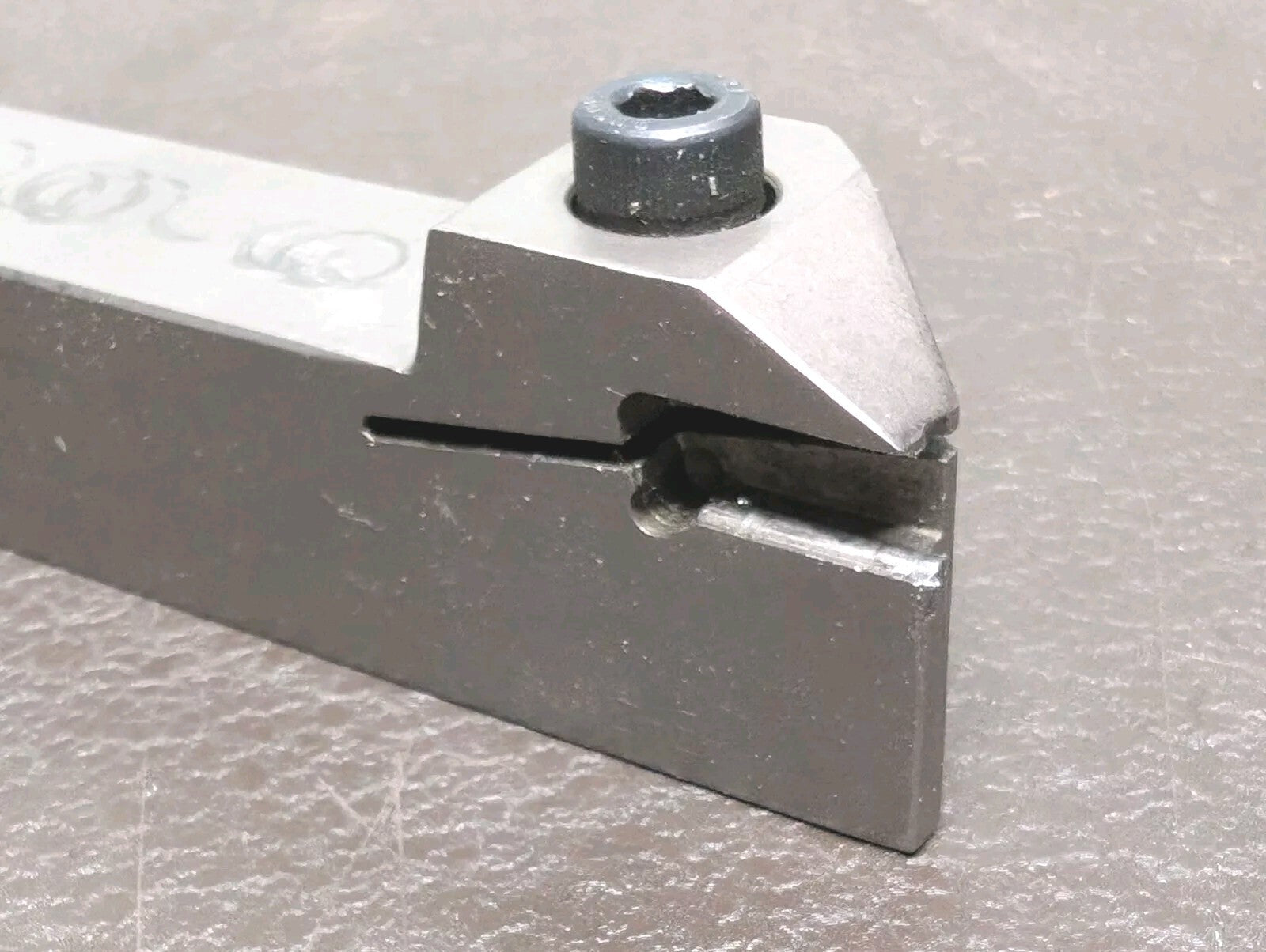 Ingersoll Rand T-Clamp TGFL 19-4 Indexable Grooving / Parting Tool Holder 19mm
